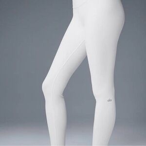 ALO Yoga Women's Classic White Leggings